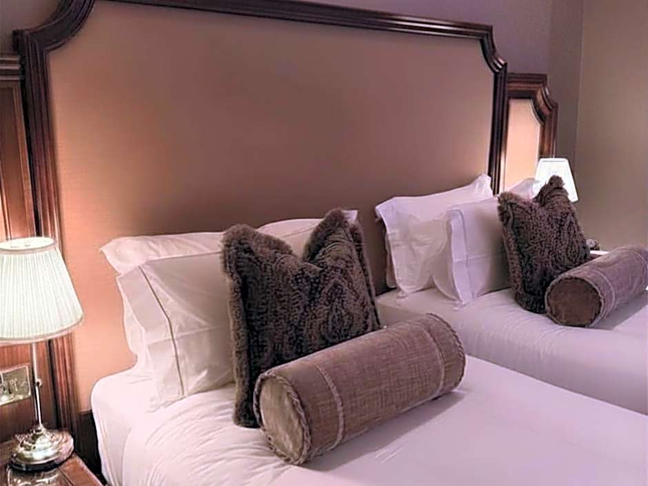 Kinnitty Castle Hotel