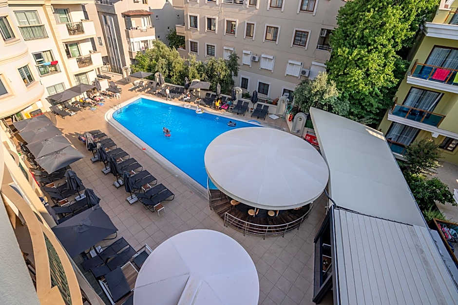 Club Karakas Apart Otel