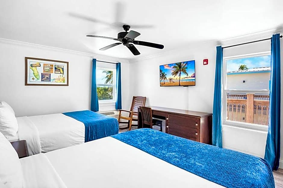 Photo 1 of 8 of Deluxe 2 Queen Beds