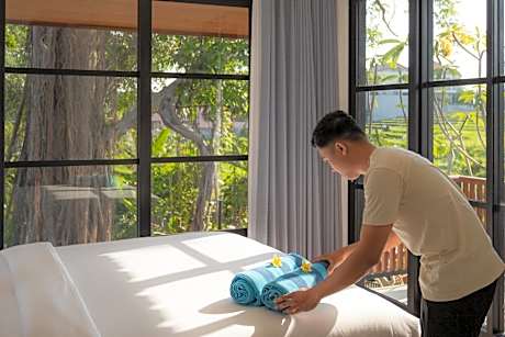 Deluxe Paripadi With Balcony
