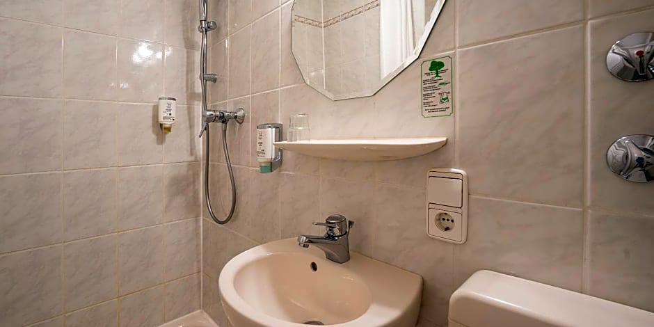 PLAZA INN Rieker Stuttgart Hauptbahnhof