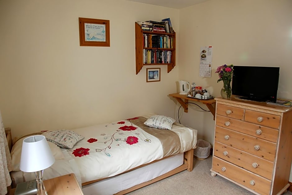 Two Hoots Bed and Breakfast