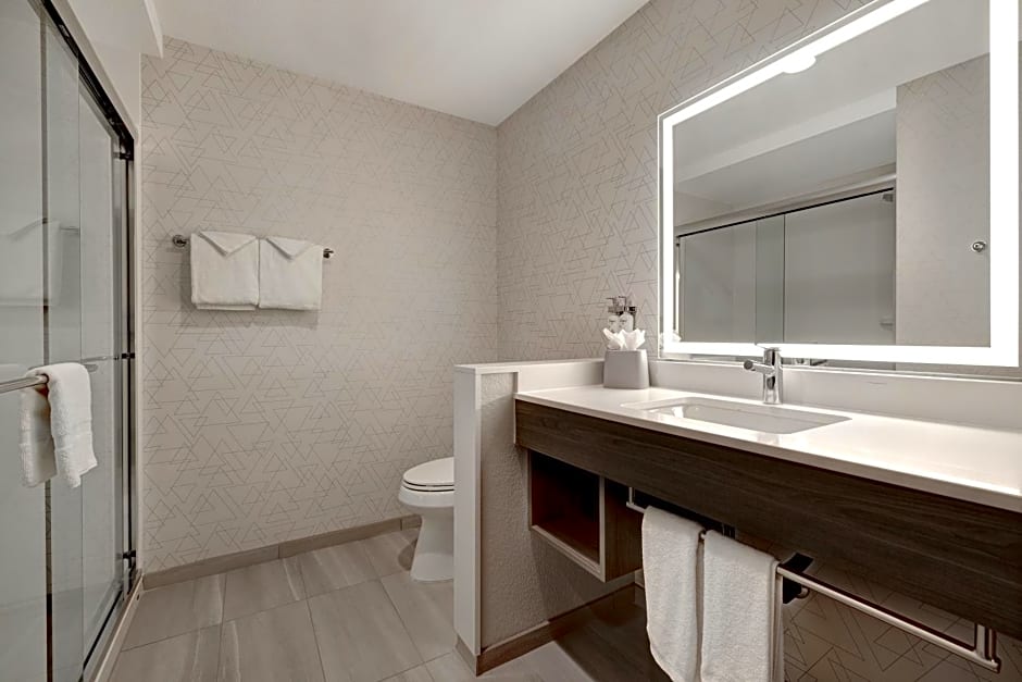 Holiday Inn Express & Suites Chino Hills, an IHG Hotel