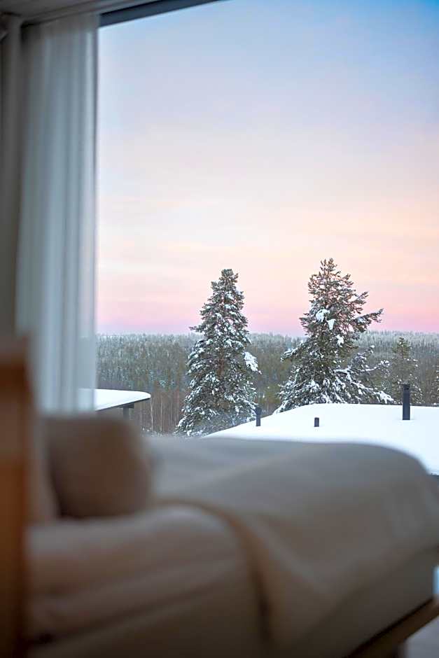 Arctic TreeHouse Hotel