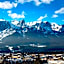 Coast Canmore Hotel & Conference Centre