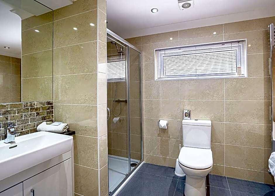 Ladera Retreat Lodges