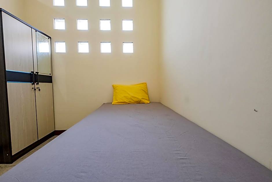 OYO Life 2216 Griya Jakasetia