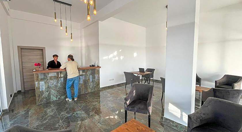 Ni Marin Hotel