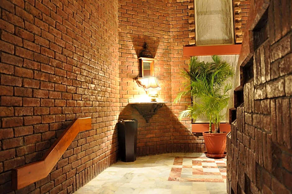 Faisalabad Serena Hotel