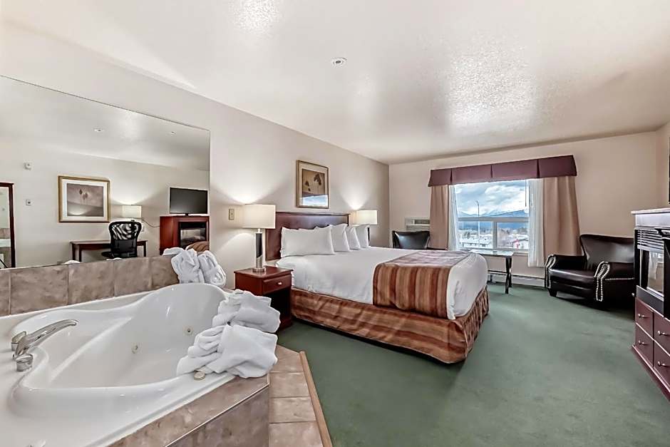 Grande Cache Inn & Suites