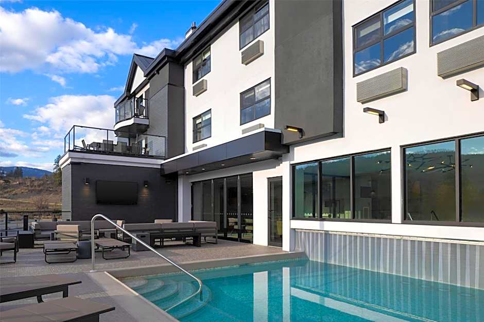 DoubleTree by Hilton West Kelowna