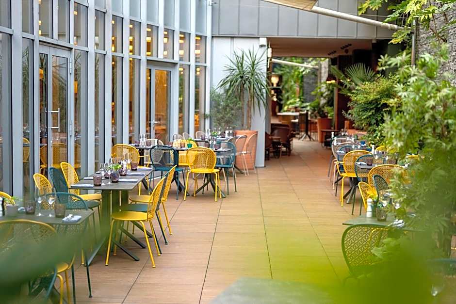 Renaissance by Marriott Paris Republique Hotel