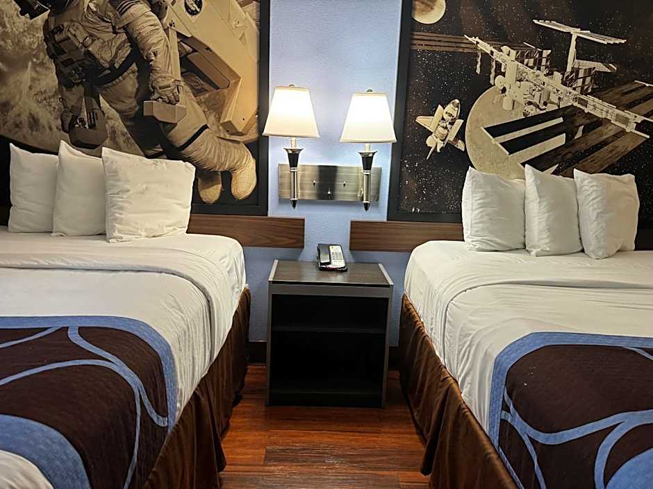 Super 8 by Wyndham Houston/NASA/Webster Area