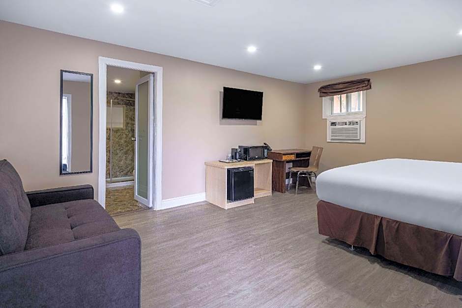 Super 8 by Wyndham Niagara Falls ON