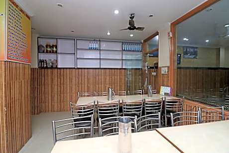 OYO Maa Rudrani Resort