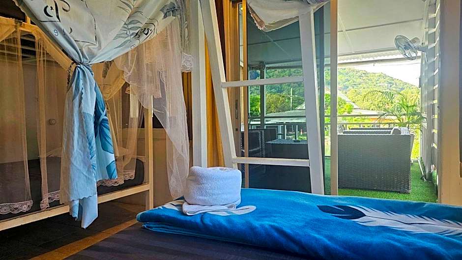 Hideout Hostel