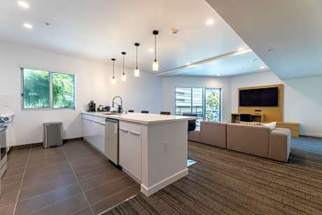 Two-Bedroom Suite