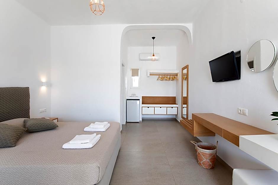 Agia Anna Beachfront Boutique