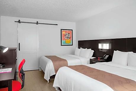 Deluxe Queen Room with Two Queen Beds - Non-Smoking