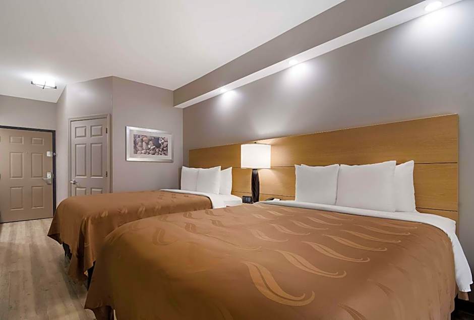 Photo 1 of 1 of 2 Double Beds, Smoking
