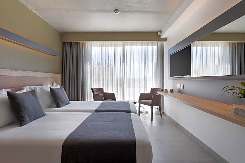 Azur Hotel by ST Hotels