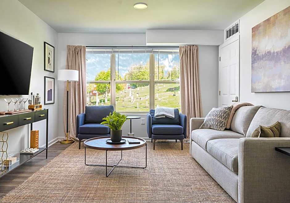 Hyatus at City Views