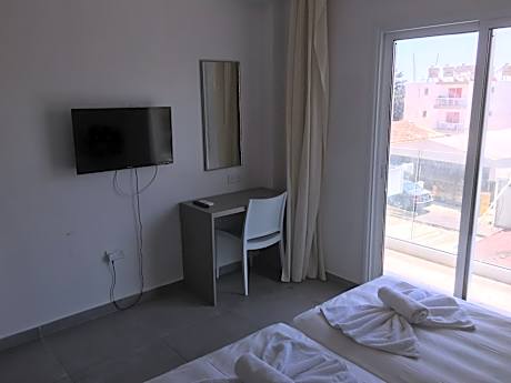 Studio (Annex Building)