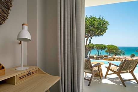 Junior Suite with Sea View Swim-Out "The One"