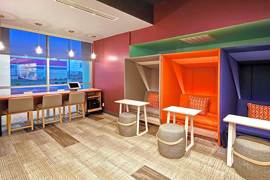 Tru by Hilton Fort Wayne, IN