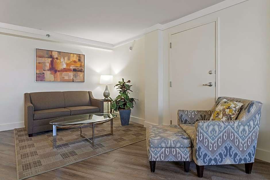 Crowne Plaza Executive Center Baton Rouge By IHG