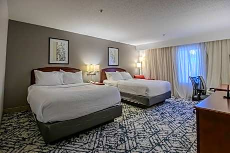 Queen Room with Two Queen Beds - Accessible