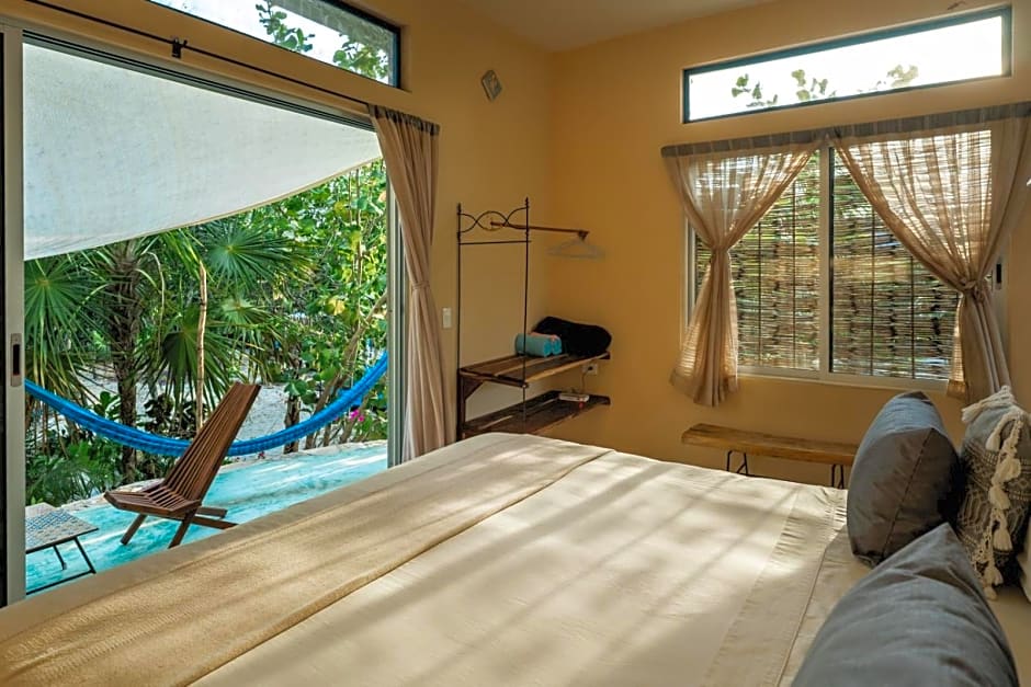 Casa Mia El Cuyo Eco Beach Boutique Hotel