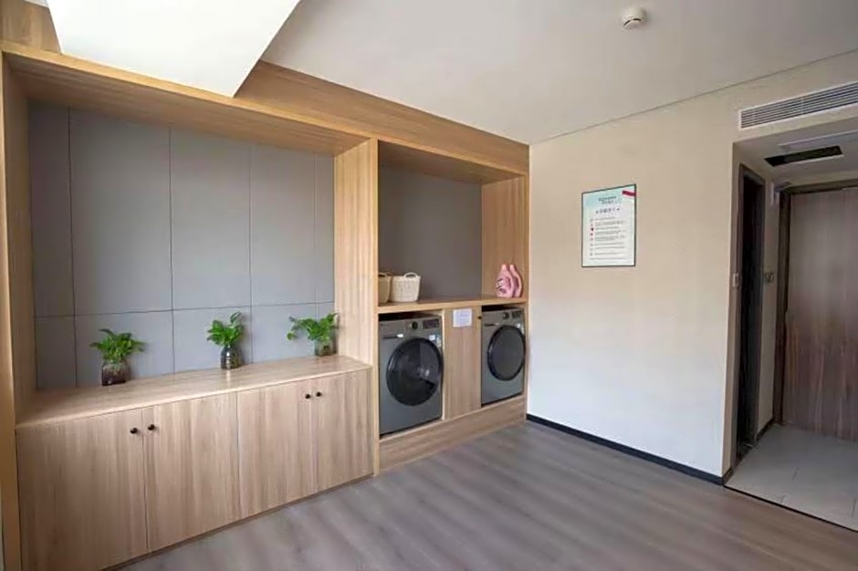 Echarm Hotel Zhanjiang Zhanchuan Avenue Wanda Plaza