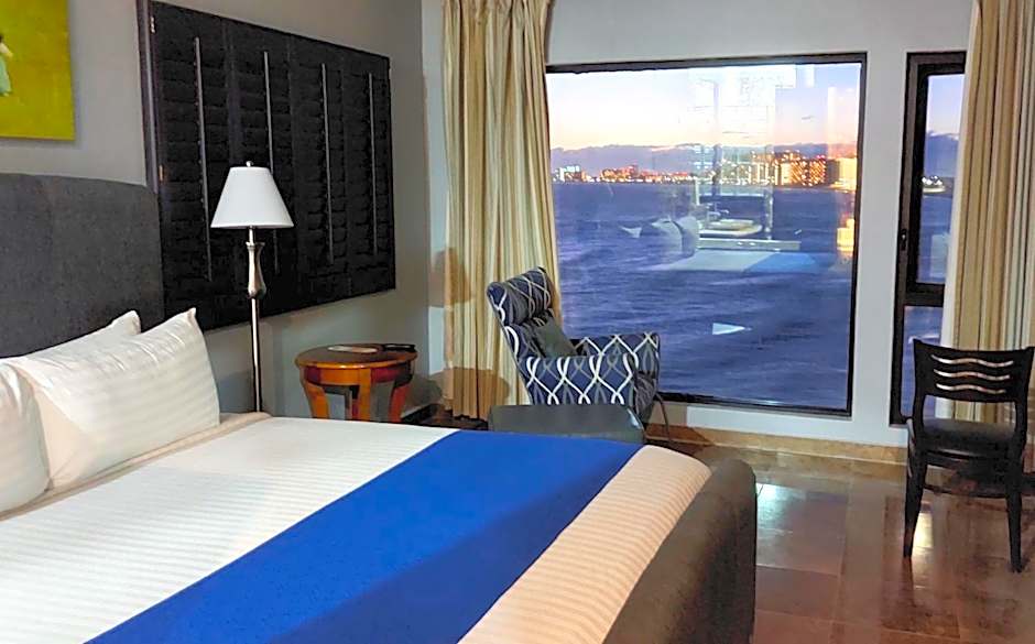 Peñasco del Sol Hotel