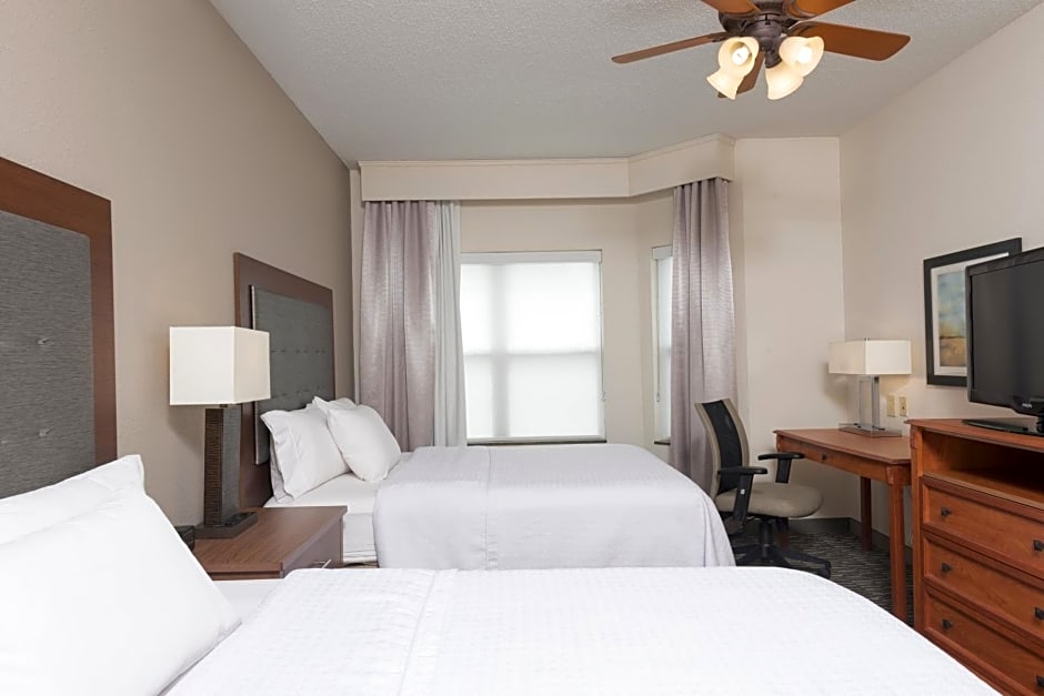 Homewood Suites by Hilton Indianapolis Airport / Plainfield