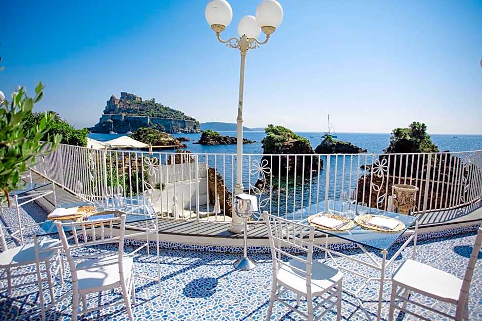 Strand Hotel Delfini