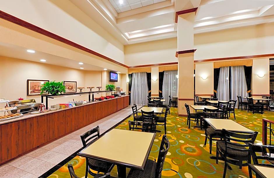 Hawthorn Suites by Wyndham Midwest City Tinker AFB