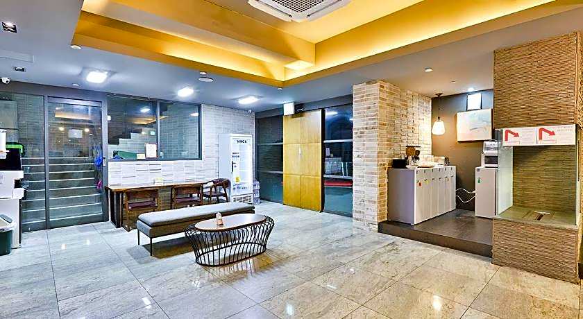 Busan Seomyeon Hound Hotel