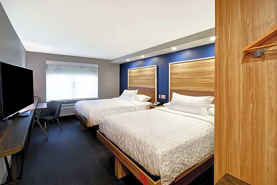 Tru By Hilton Sterling Heights Detroit