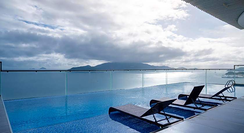 Majestic Premium Hotel