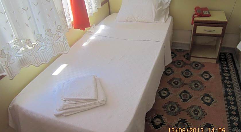 Hotel Red Rose