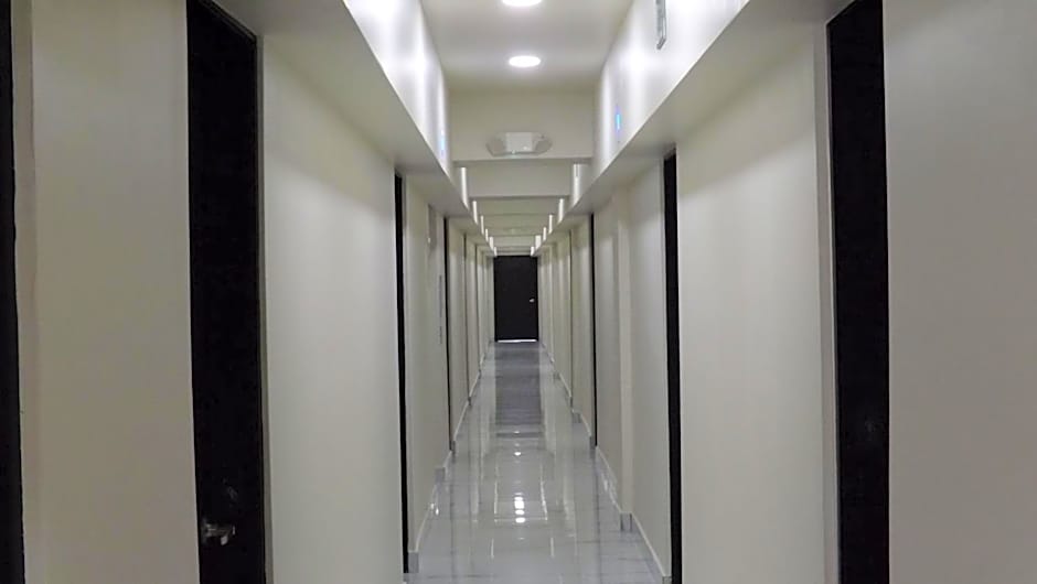 HOTEL MISION 11