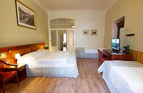 Large Two-Bedroom Apartment