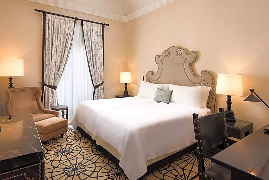 Hotel Alfonso XIII - A Luxury Collection Hotel