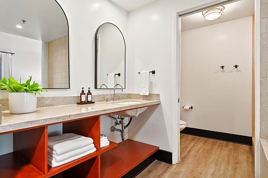 Hotel Casa 425 + Lounge, A Four Sisters Inn