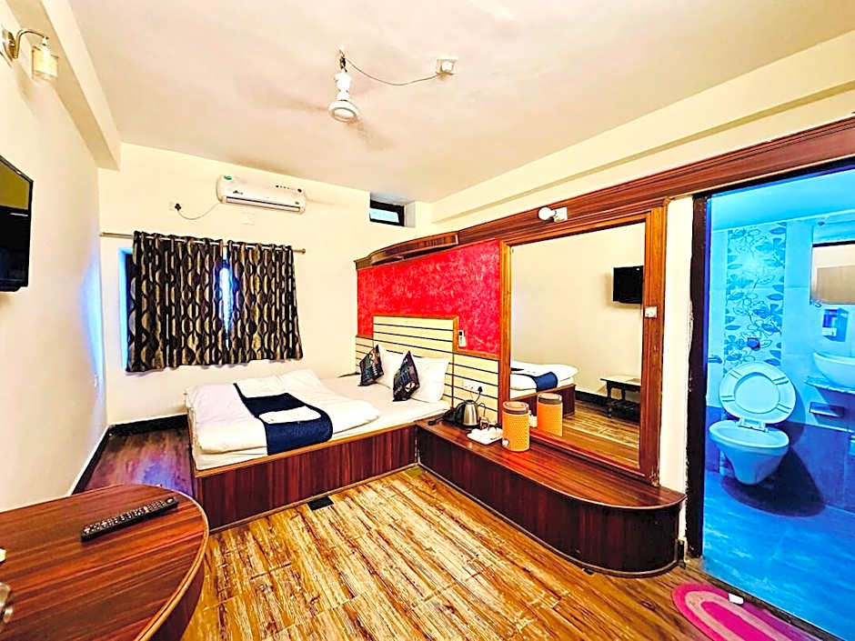 Hotel SSR Palace Mount Abu
