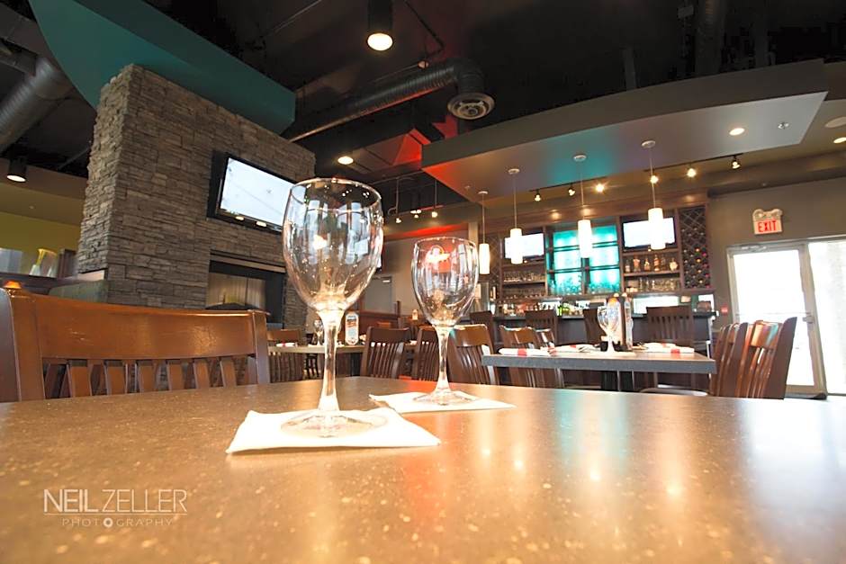 Days Inn & Suites by Wyndham Edmonton Airport