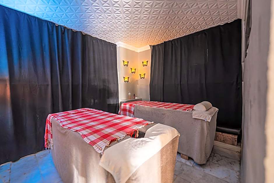 Begonville Hotel