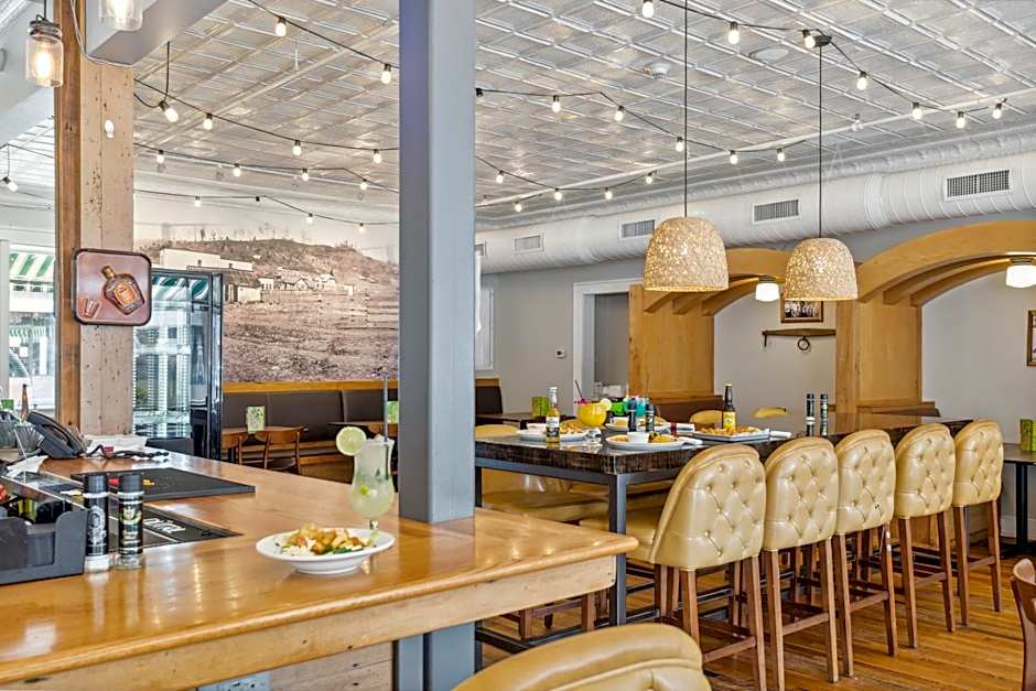 Western Front Hotel