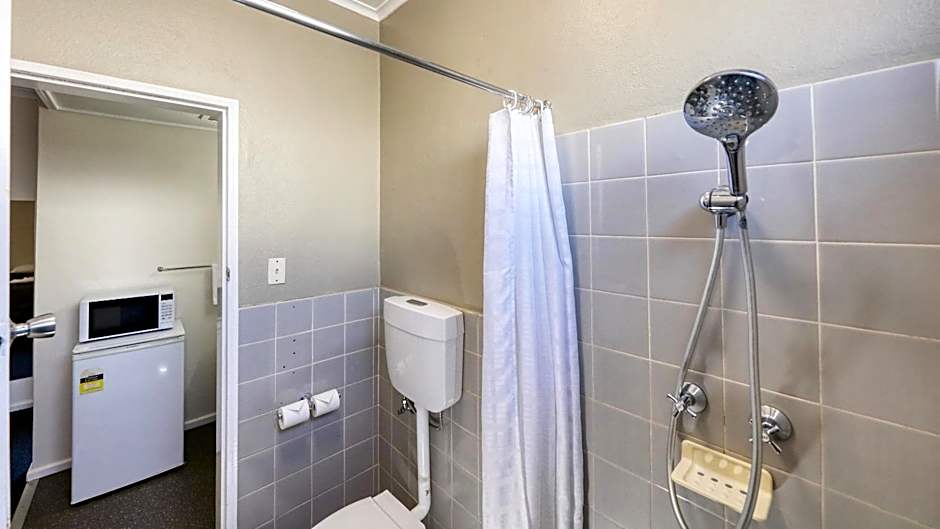 Coachman Hotel Motel